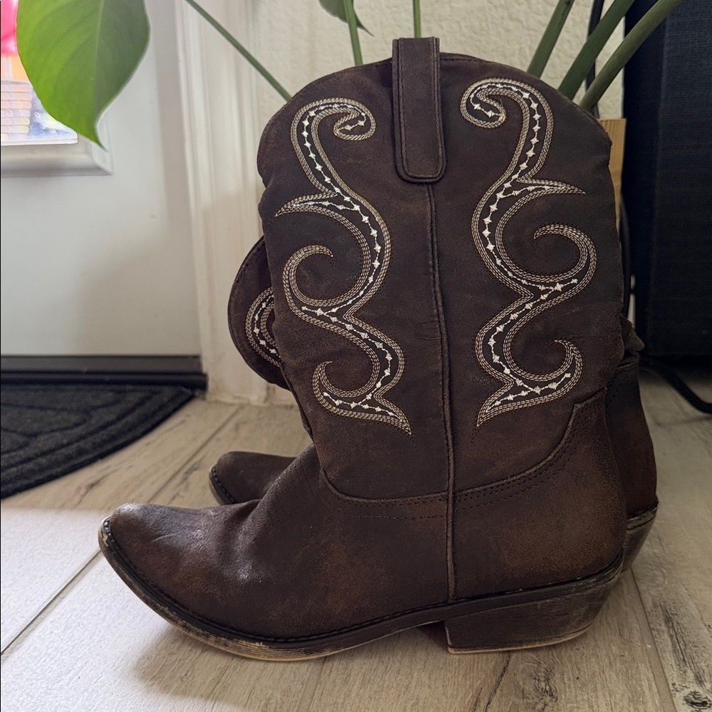 American Rag Cowboy Boots Brown Southern Country 8.5 Western - Picture 3 of 9